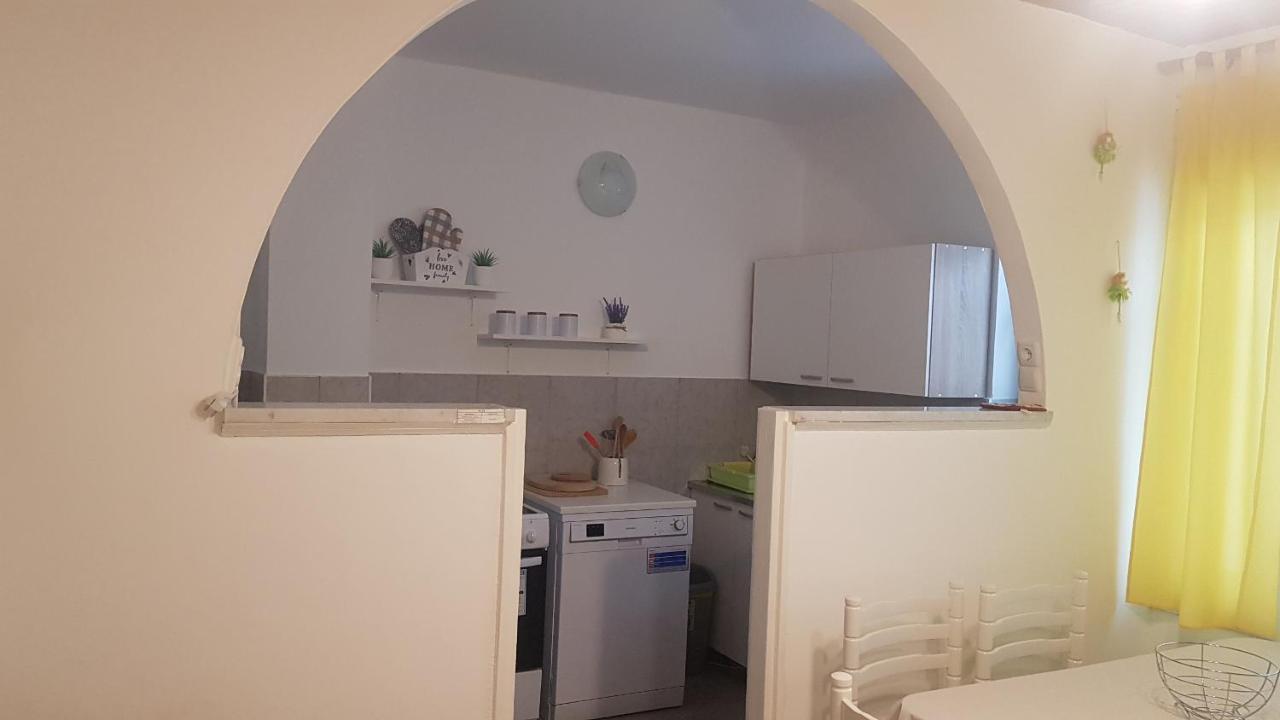 Apartman Marija セニ エクステリア 写真