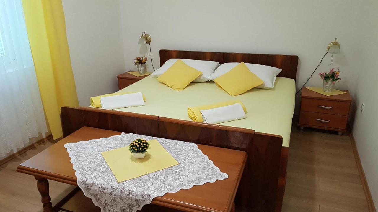 Apartman Marija セニ エクステリア 写真