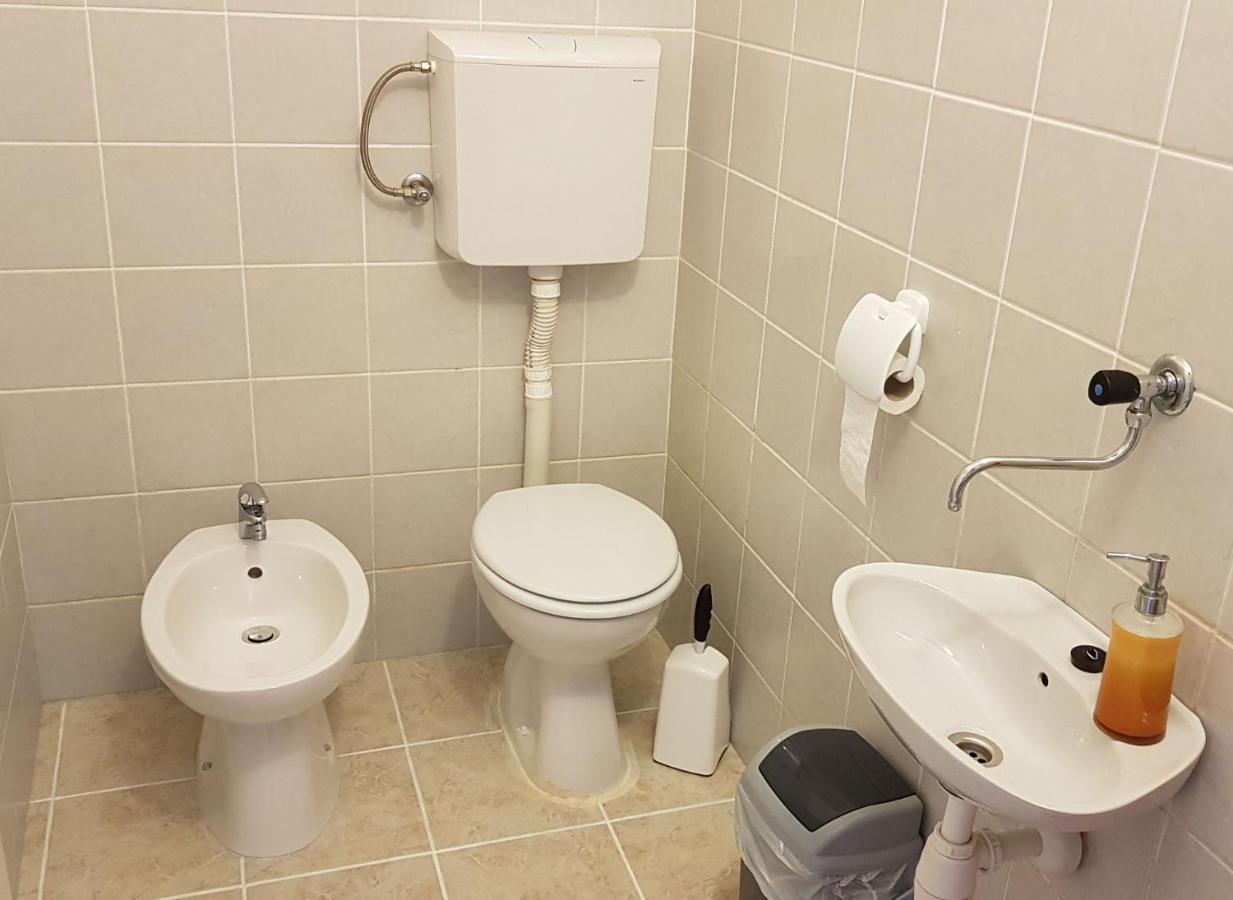 Apartman Marija セニ エクステリア 写真