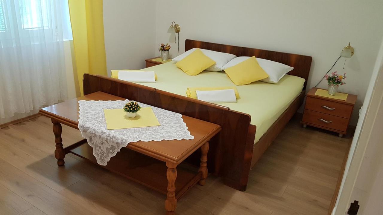 Apartman Marija セニ エクステリア 写真