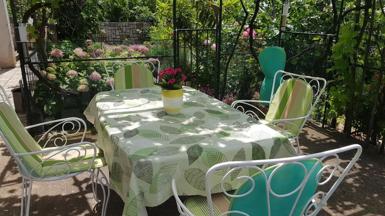 Apartman Marija セニ エクステリア 写真